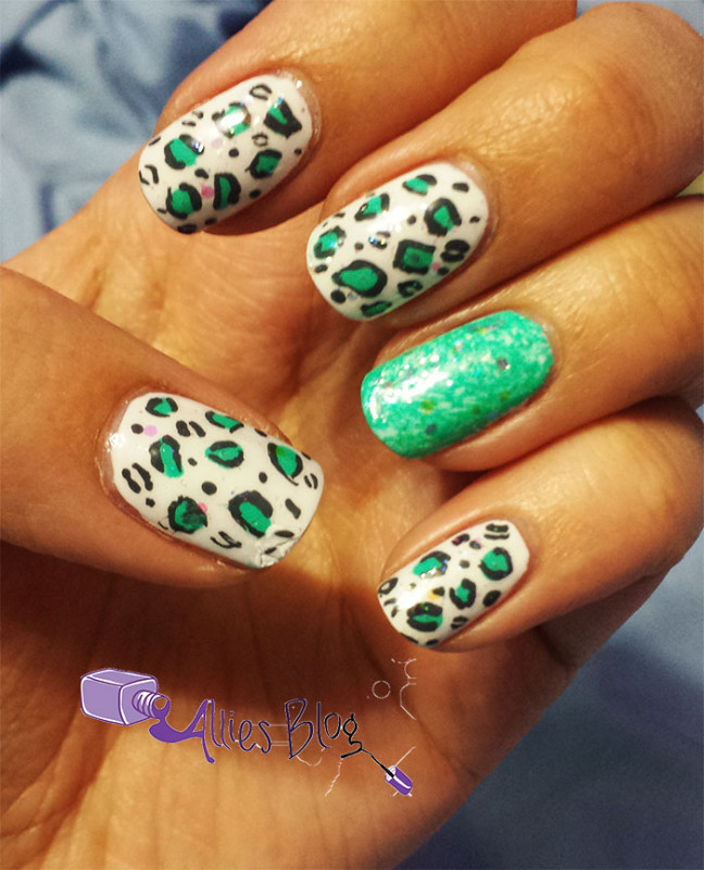 turquoise leopard print nails | sally hansen
