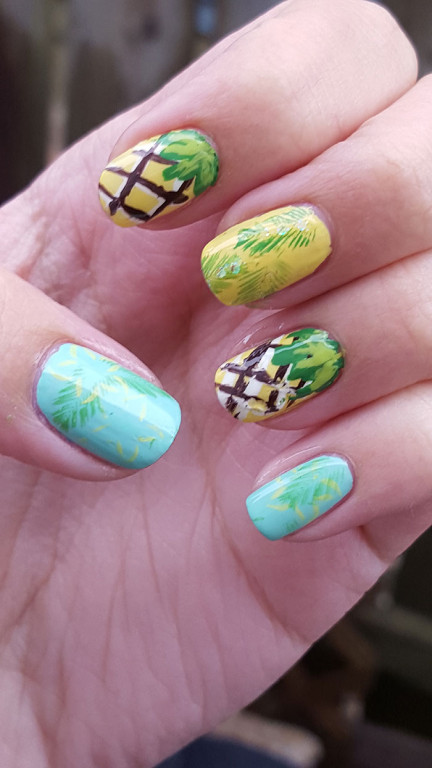 31 day challenge day 3 yellow nails | pineapplenails | pineapple nails tutorial