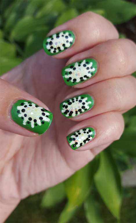 31 day challenge | #31dc2015 | day 4 green nails | kiwi nails 