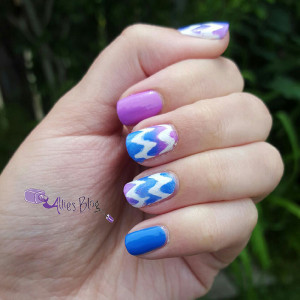 purple and blue gradient chevron nails | using bornprettystore chevron stickers | #omd3nails